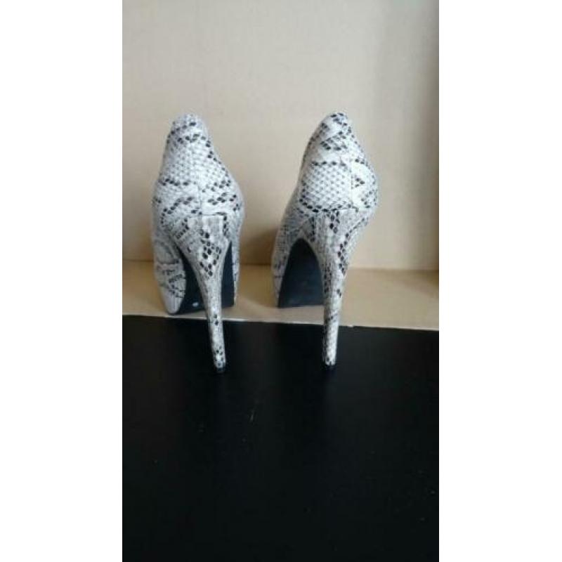 Lak slangenprint leren pumps naaldhak 13cm Steve Madden 38