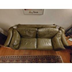 Groene Chesterfield bank