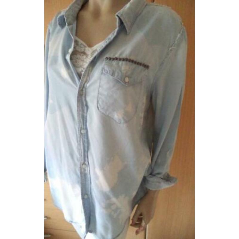 AMBIKA lichtblauwe aparte blouse L