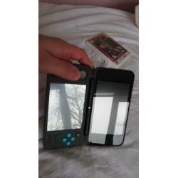 nintendo 2ds xl. Met Luigi's mansion 2