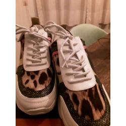 platform sneakers maat 39 La Strada