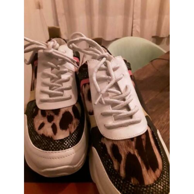platform sneakers maat 39 La Strada