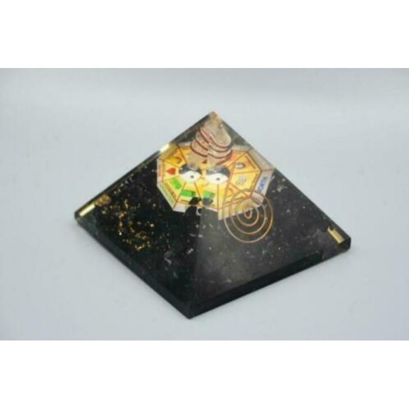 Zwarte Toermalijn Orgoniet pyramide - 7 x 5,5 cm