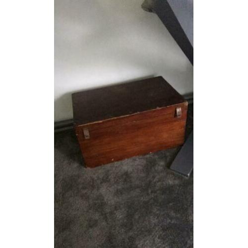 Antieke houten dekenkist