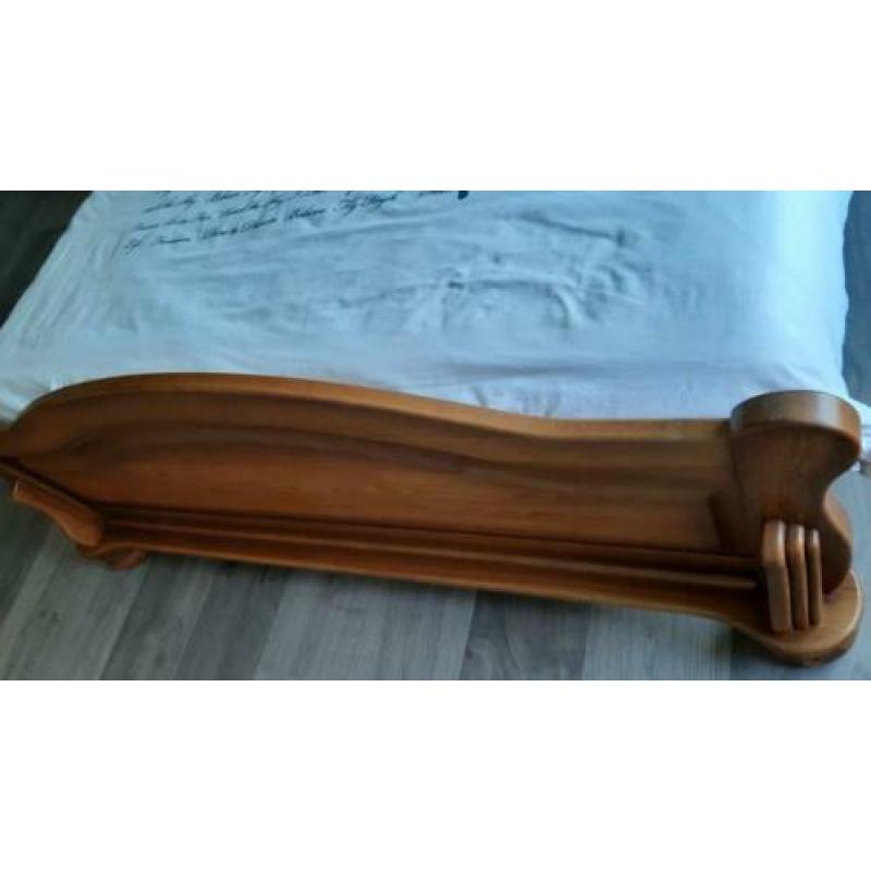 Vol massief eiken bed 160x200. met 2 nachtkastjes.