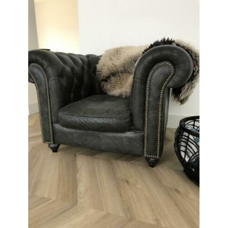 Chesterfield stoel / leren / zwarte / fauteuil / vintage /