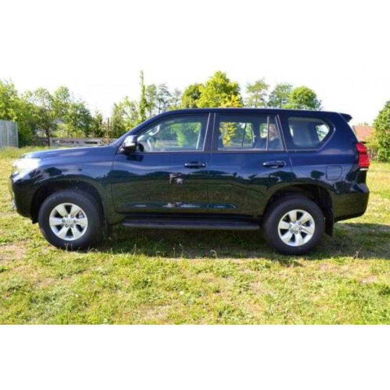 Toyota Land Cruiser 2.8 D-4D Challenger Blind van op voorraa