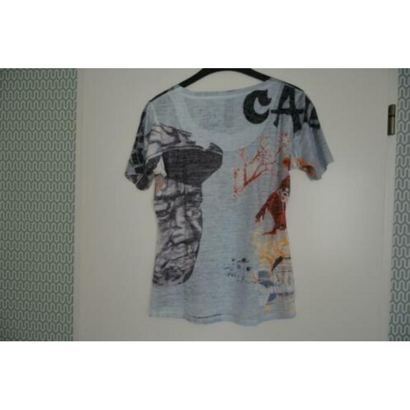 Nieuwe t-shirt .