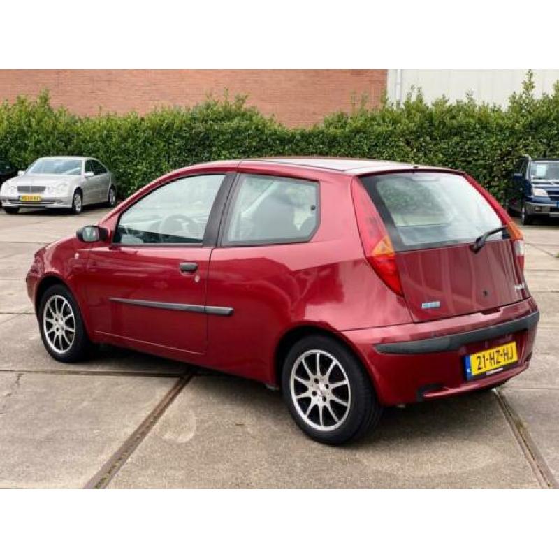 Fiat Punto 1.2 ELX/Stuurbkr/Elek.ramen/Nieuwe Apk
