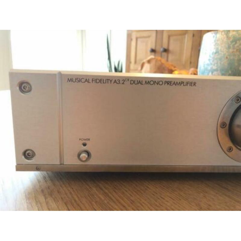 A3.2CR Musical Fidelity dual mono voorversterker met phono