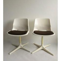 Space age draaistoelen