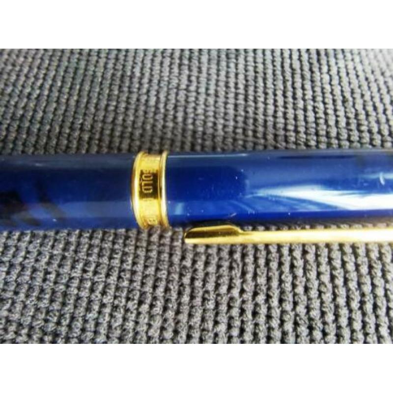Caran d'ache swiss gold plated balpen