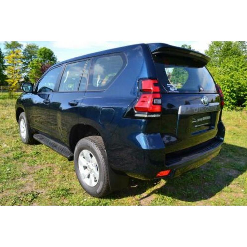 Toyota Land Cruiser 2.8 D-4D Challenger Blind van op voorraa