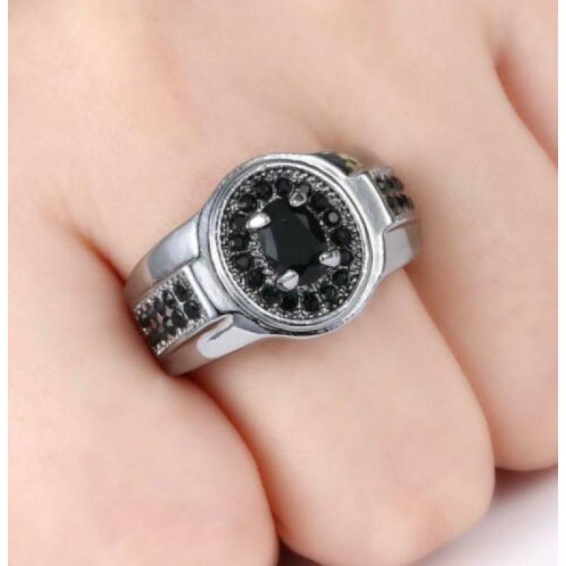 Witgoud vergulde ring met zwarte en licht blauwe zirkonen