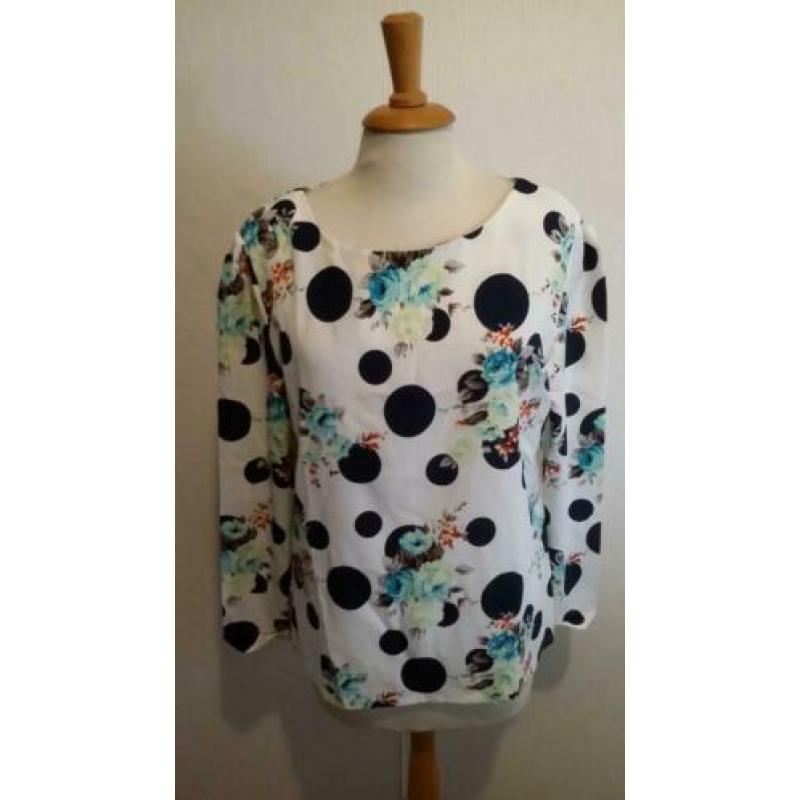 H1 mooie witte blouse smalle lijf maat 42