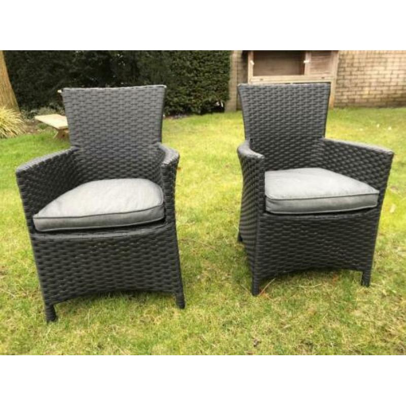 Twee P&R Design kinderstoel met kussen, antraciet