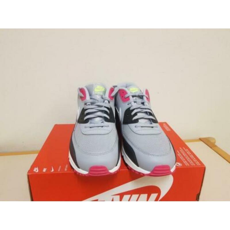 Nike airmax 90 Essential 45 homegrown/duck camo/infrared/og