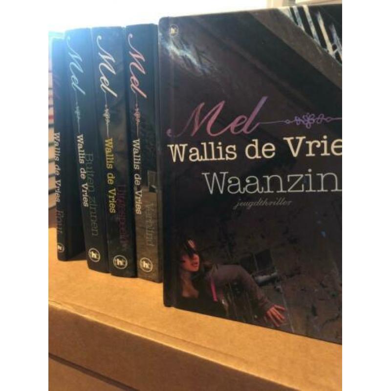 Mel Wallis de vries 5 boeken