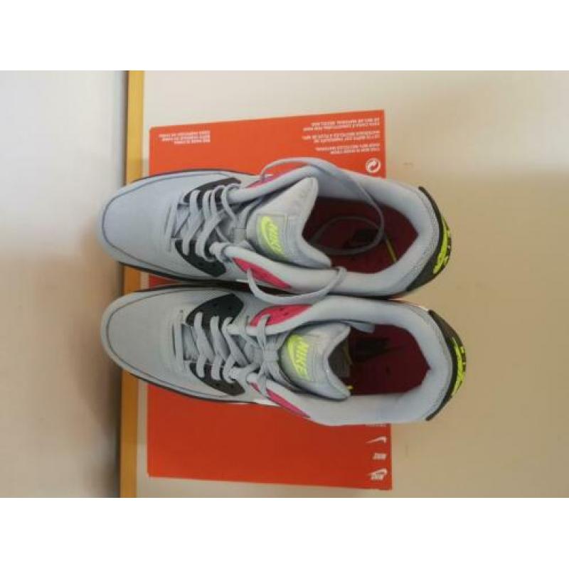 Nike airmax 90 Essential 45 homegrown/duck camo/infrared/og