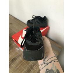 Nike air commandor zwart grijs maat 23,5 kinderschoen