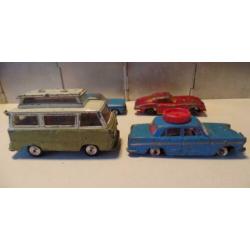 Groep van 4 bespeelde Corgi toys