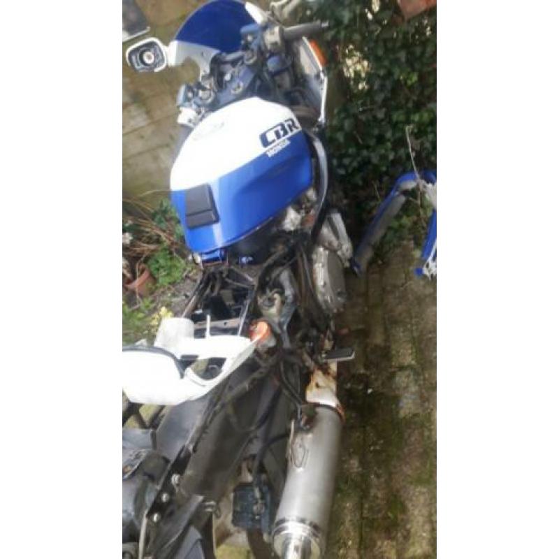Cbr 1000 onderdelen