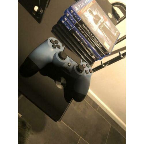 PlayStation 4 Controller & Games