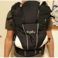 Kiddy buikdrager , draagdoek , babybuikdrager