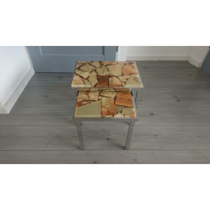 Retro vintage mimiset 2 bijzettafeltjes onyx marmer chroom