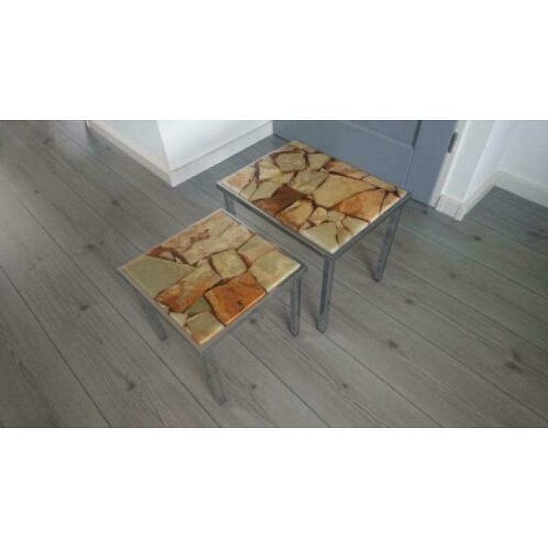 Retro vintage mimiset 2 bijzettafeltjes onyx marmer chroom