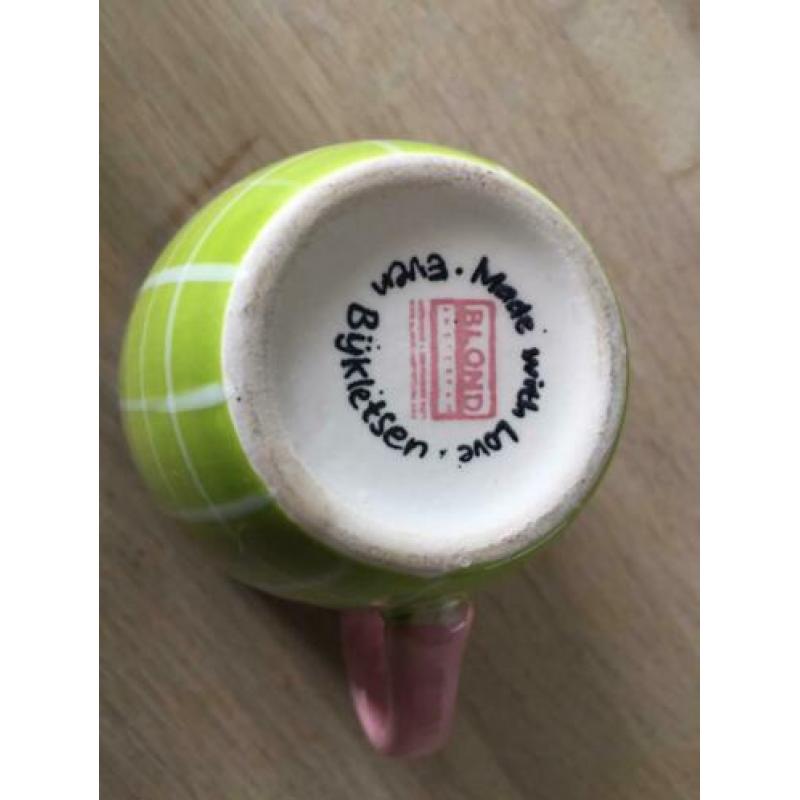 Blond Amsterdam koffie kopje groen