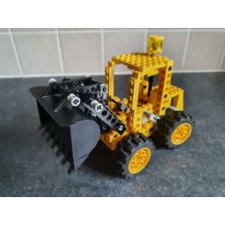 Lego Technic set 8828 - Vorkheftruck (front end loader)