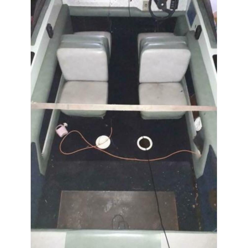 RieMar heeft voor u een boot met zware trailer
