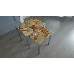Retro vintage mimiset 2 bijzettafeltjes onyx marmer chroom