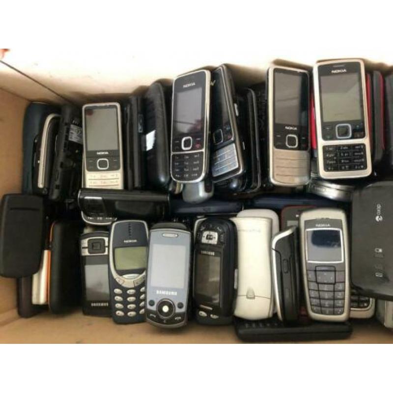 partij telefoons : samsung ,htc , nokia , ....