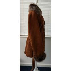 Als nieuw – Arma- korte Lammy coat maat 40
