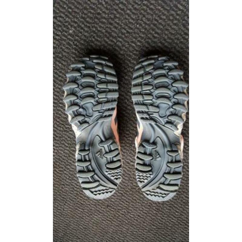 Hockey schoenen van Adidas maat 34