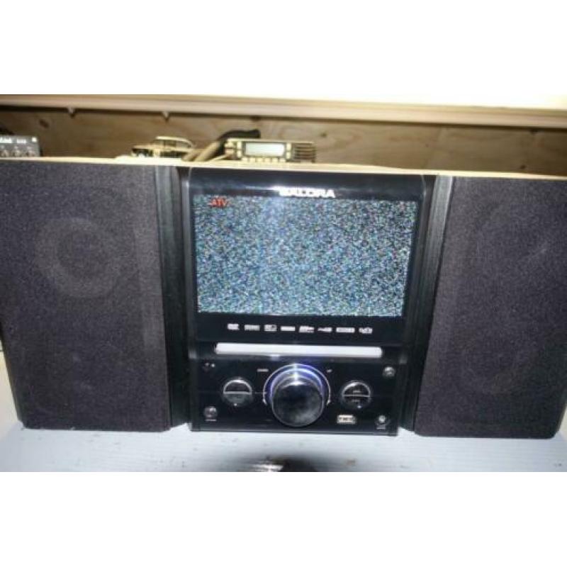 Salora HS 7051 7 inch LCD TV