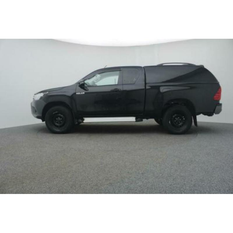 Toyota Hilux 2.4 D-4D-F 150 PK 4WD Xtra Cab Cool Comfort | H