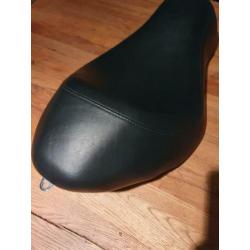 Zadel sportster harley davidson hd 883 iron