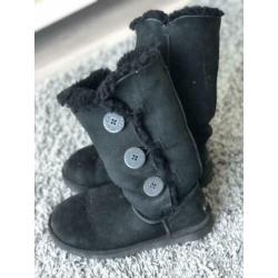 Originele UGG’s Bailey Button mt 37