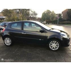 Renault Clio 1.6-16V Dynamique Luxe
