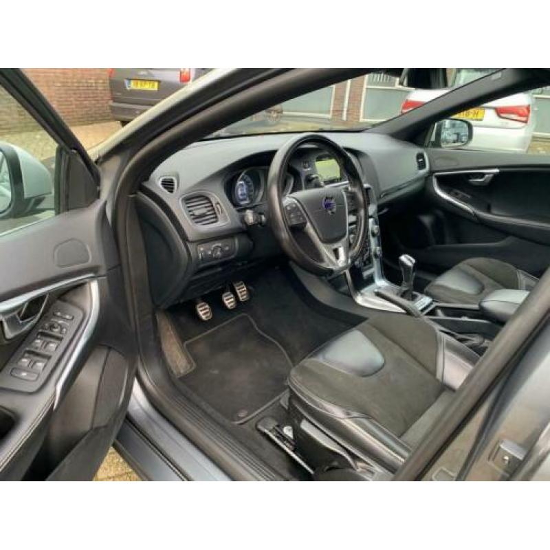 Volvo V40 2.0 D2 R-Design Business