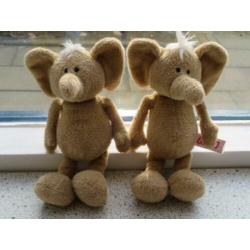 Olifant of olfantje merk Nici licht bruin velours ca 20 cm