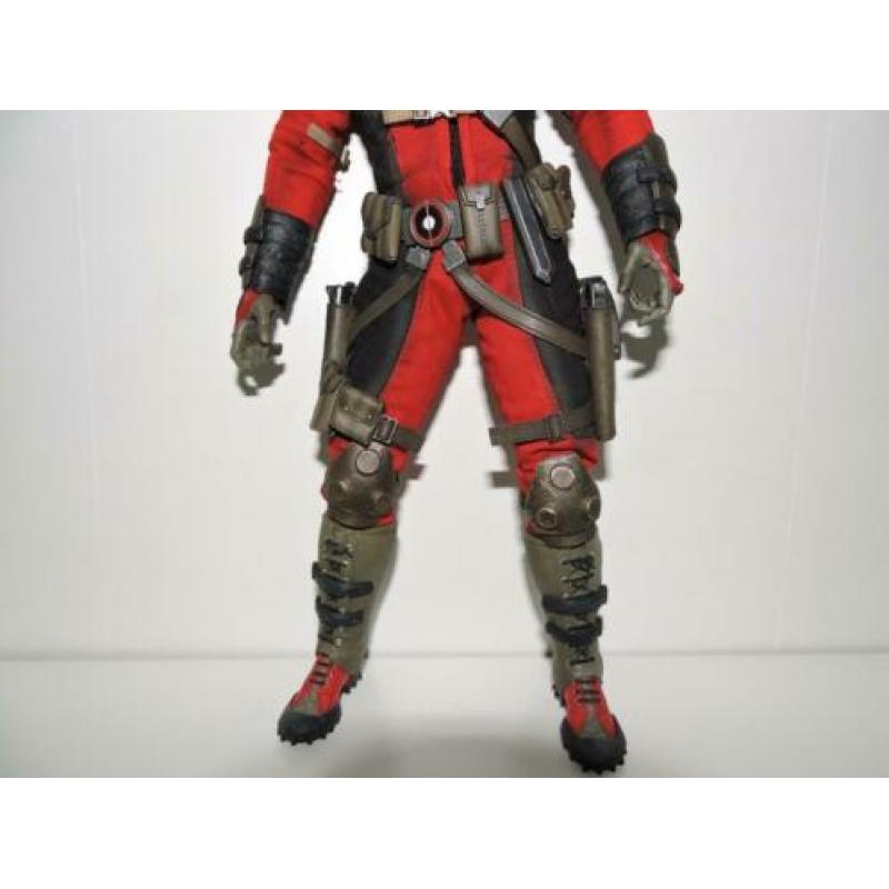 sideshow deadpool comic version 1/6 figure marvel