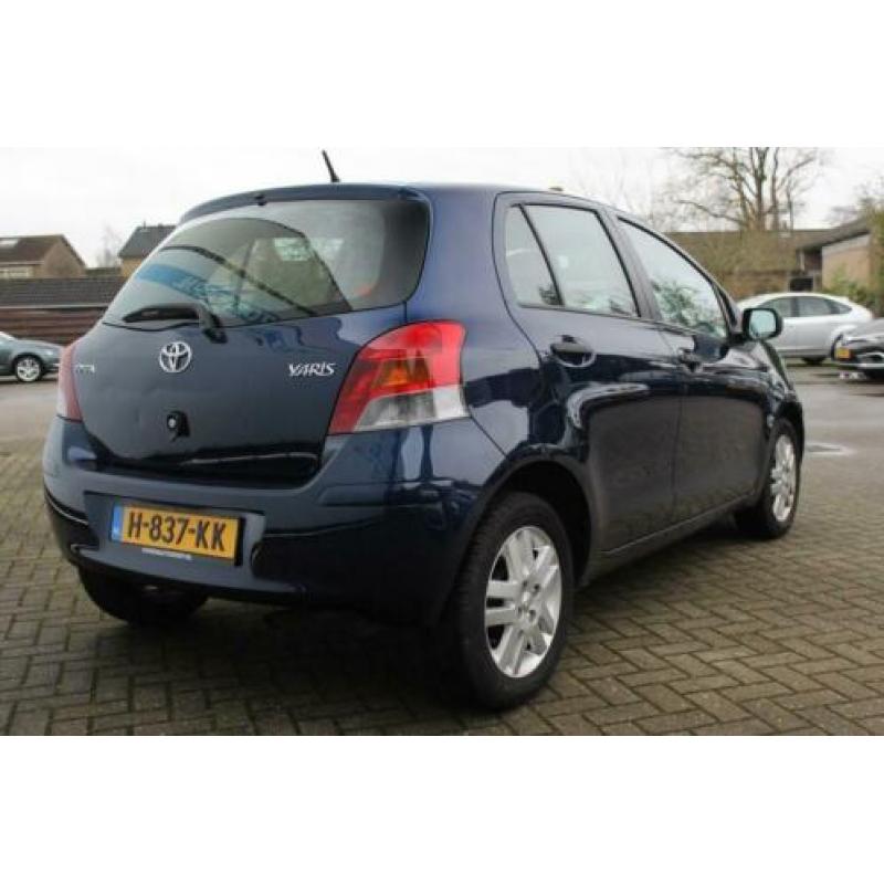 Toyota Yaris 1.3 VVTi Dynamic 5 Deurs,airco. (bj 2009)
