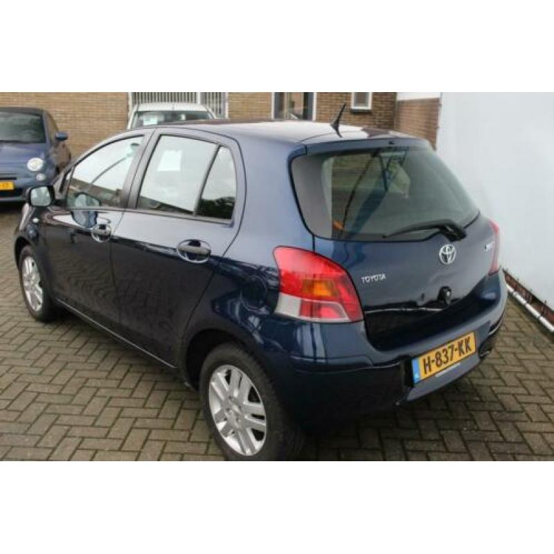 Toyota Yaris 1.3 VVTi Dynamic 5 Deurs,airco. (bj 2009)