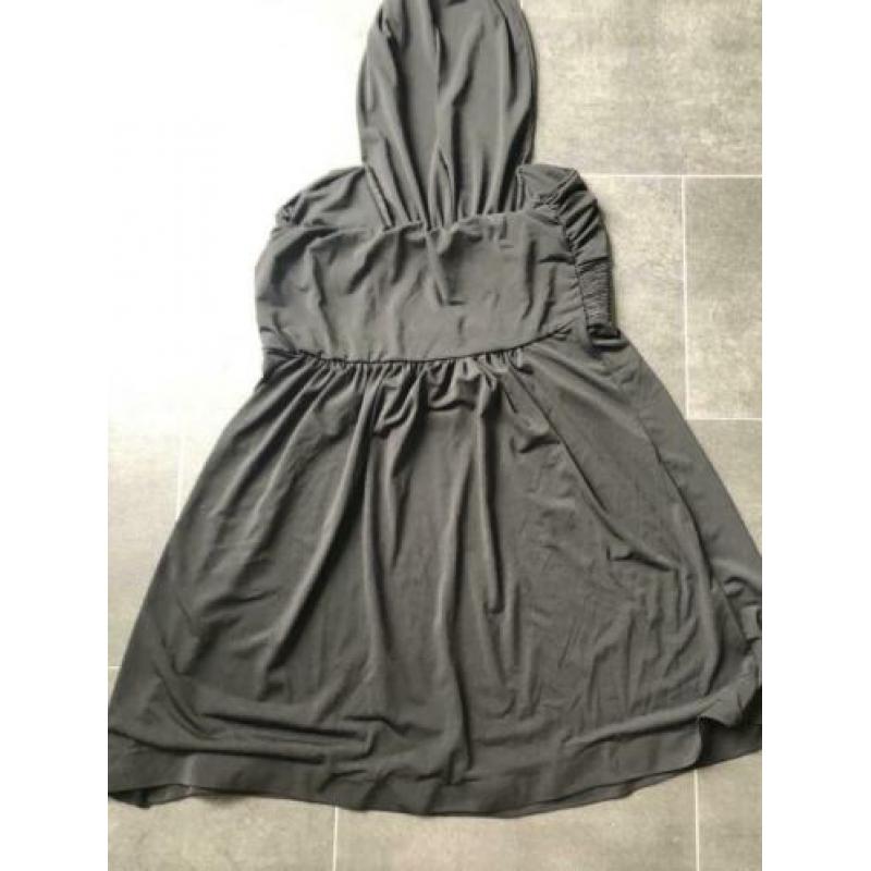 Zwarte halter jurk. Maat M.