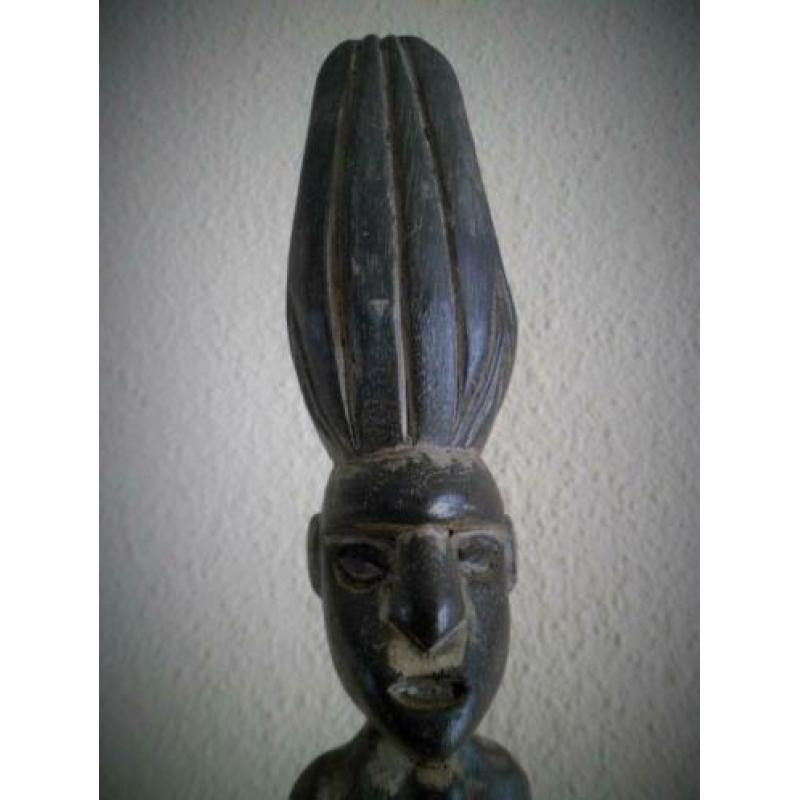 Houten Beeldje Indonesië - Houtsnijwerk - 34 x 5 cm.