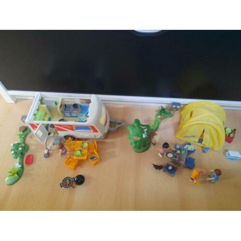 Playmobil caravan en kampeertent